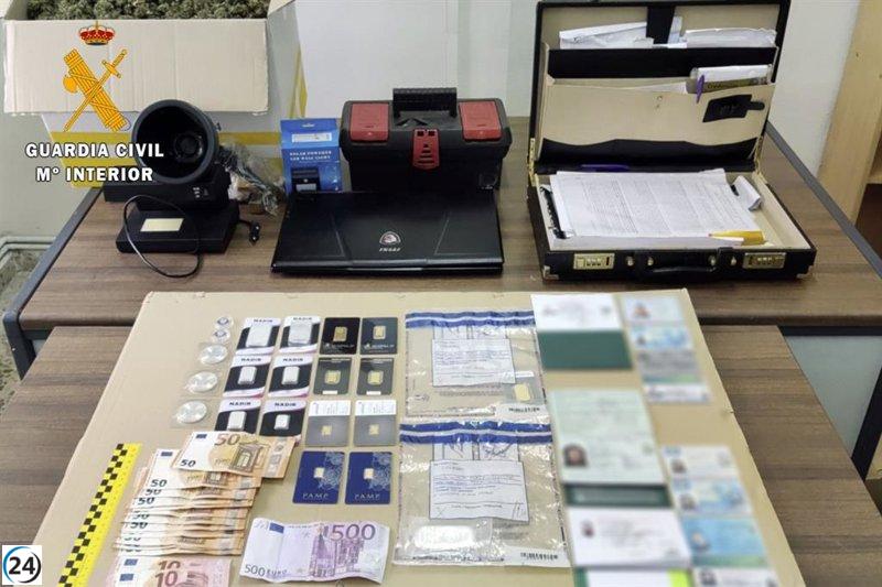 Dos individuos arrestados en Calatayud con droga y metales preciosos por valor de 3.000 euros.